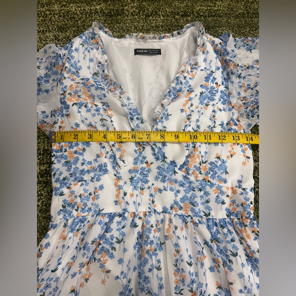 Ditsy Floral Print Lettuce Trim dress - Picture 3 of 7